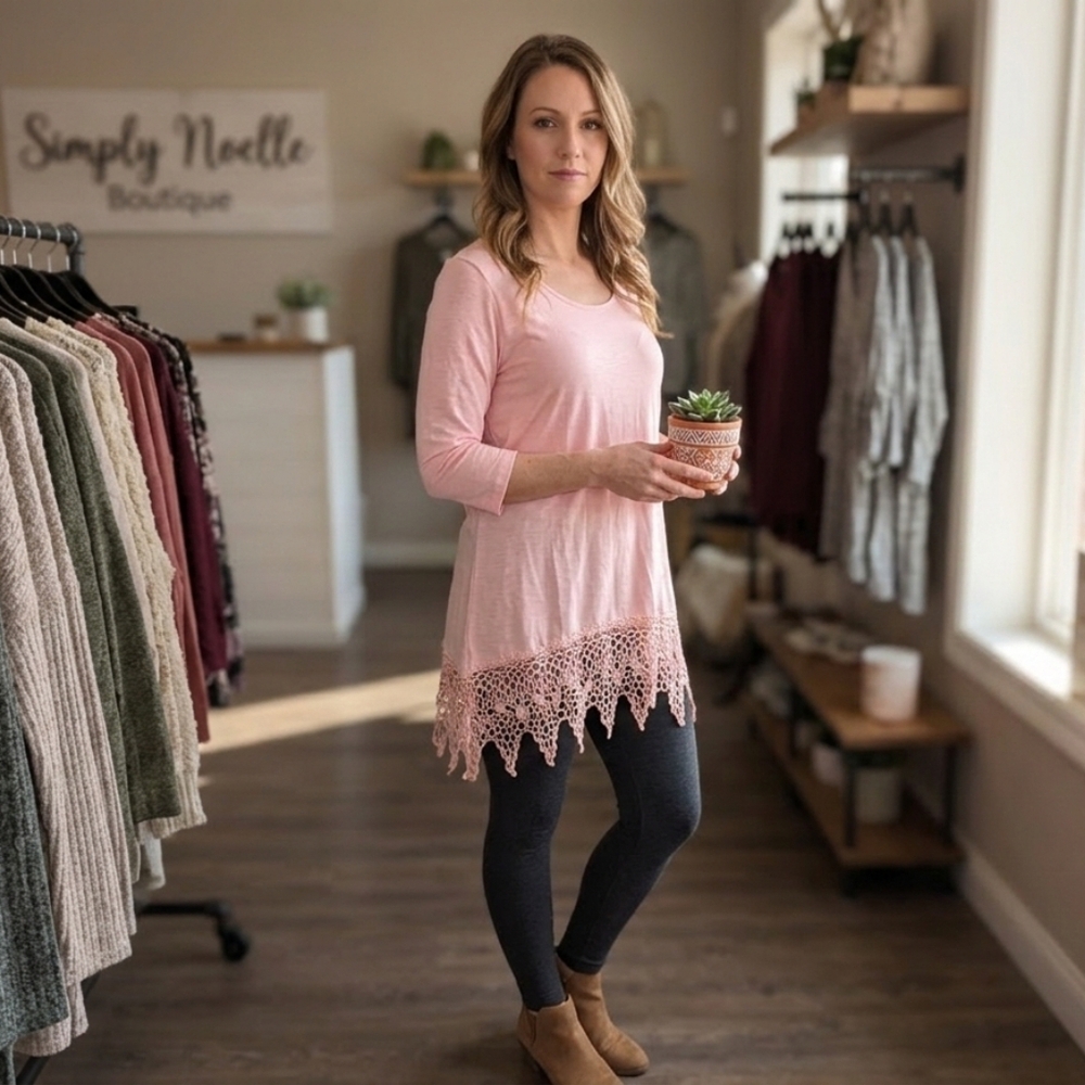 NWT Simply Noelle Pink Boho Tunic Top With Lace Crochet Hem Size S/M - Picture 2 of 9